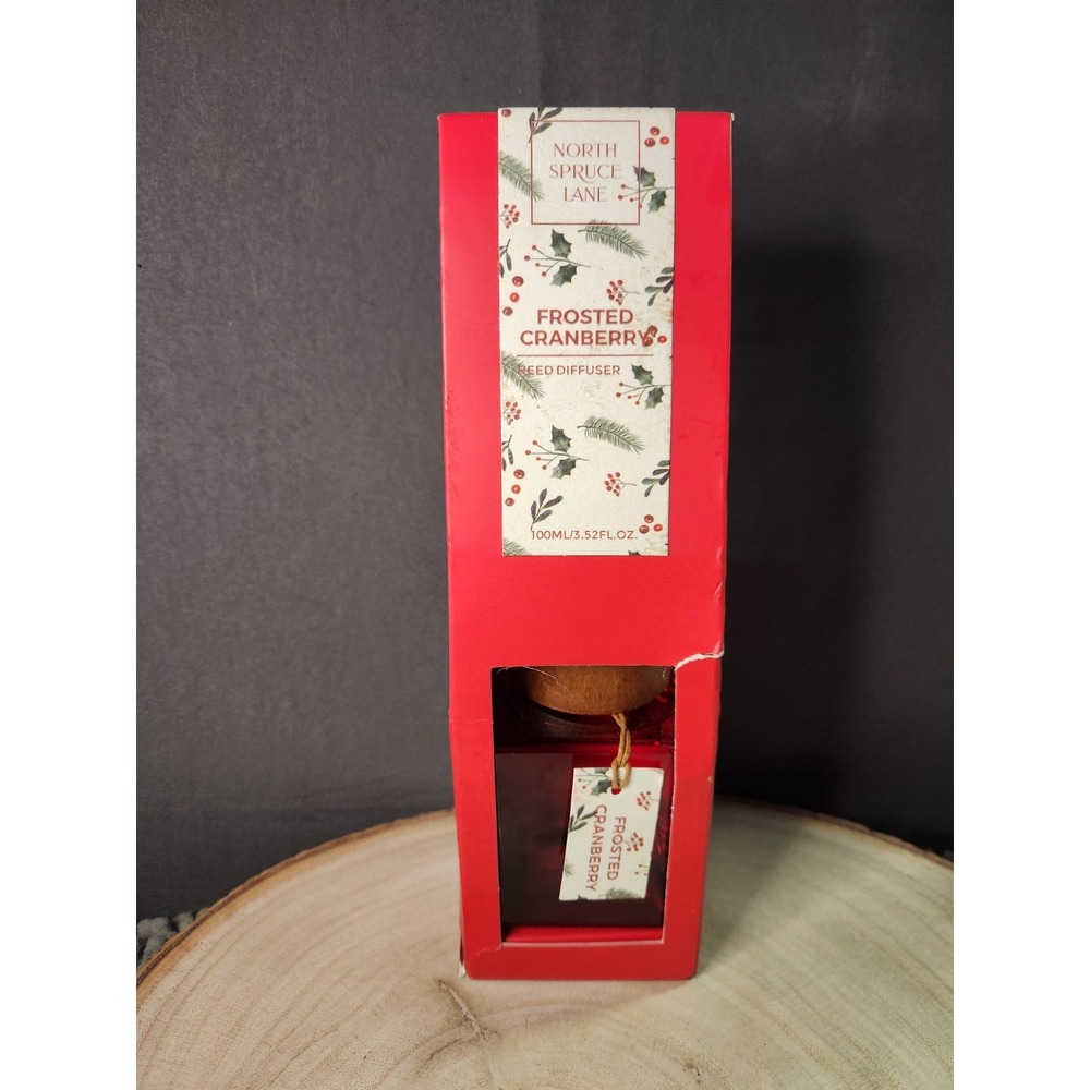NORTH SPRUCE LANE~FROSTED CRANBERRY~Reed Diffuser 3.52‎ fl oz NEW